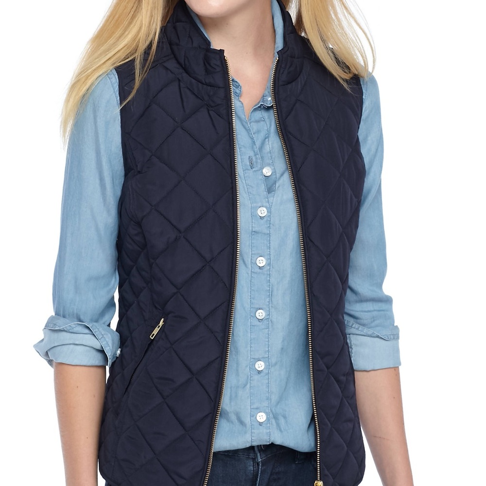 Crown and Ivy Sleeveless Quilted Vest